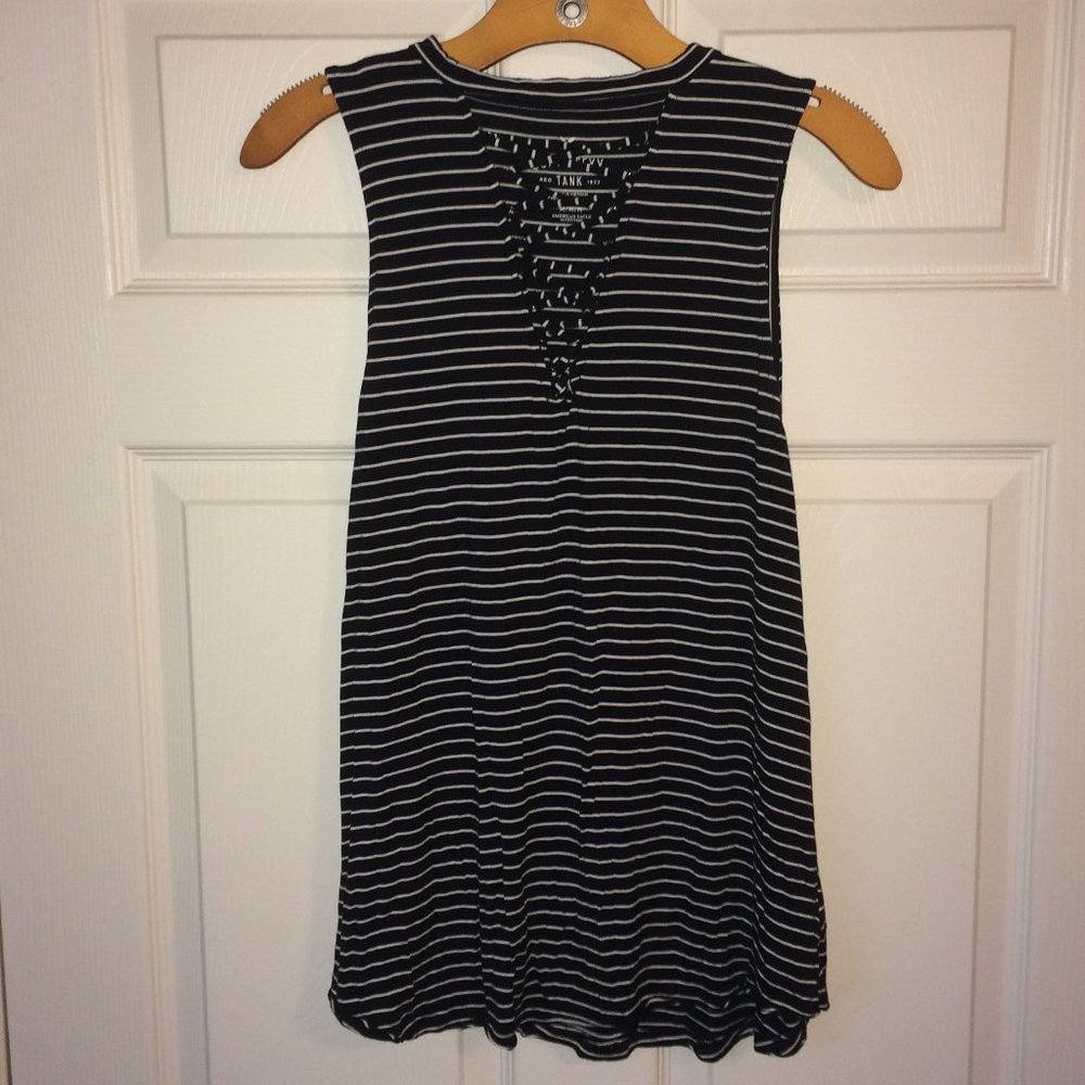 AEO Women's "Soft & Sexy" Medium V-Neck Tank
